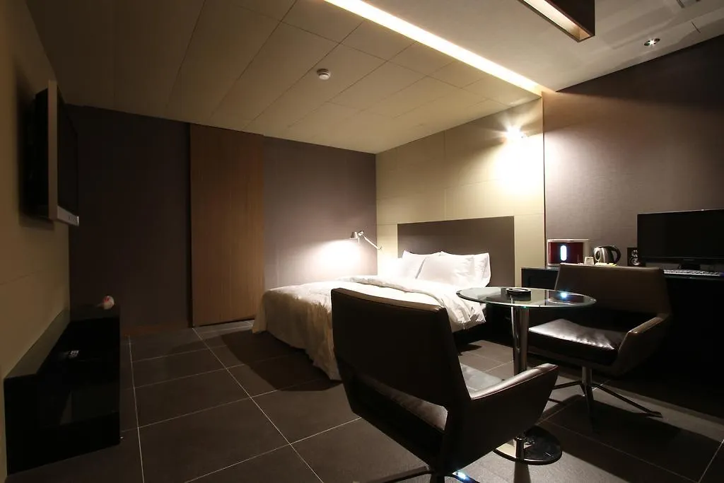 Valentine Hotel 고양 2*,