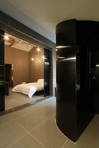 Valentine Hotel 고양 2*,  대한민국